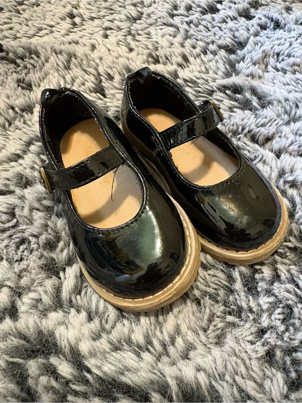 Old Navy Black Patent Mary Jane Dress Shoes with Tan Soles